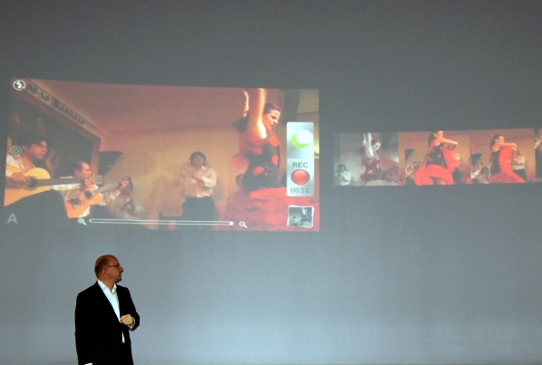 Презентация смартфонов HTC One