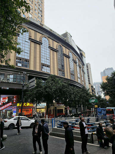 Камера Samsung Galaxy S26 Ultra работает заметно лучше, чем в Galaxy S25 Ultra. Подробности о режиме Expert RAW