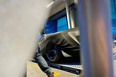 Фото дня: неизвестный гиперкар Xiaomi, который готовятся показать на MWC 2026