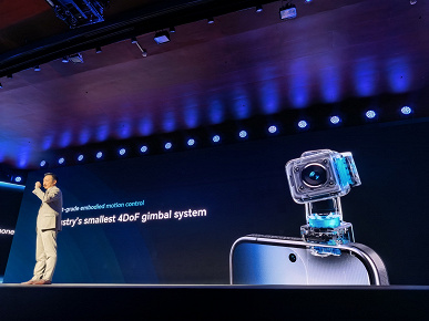 Honor представила прототип Robot Phone &mdash; смартфона с камерой на 4-осевом подвесе. Известно, что камера 200-мегапиксельная