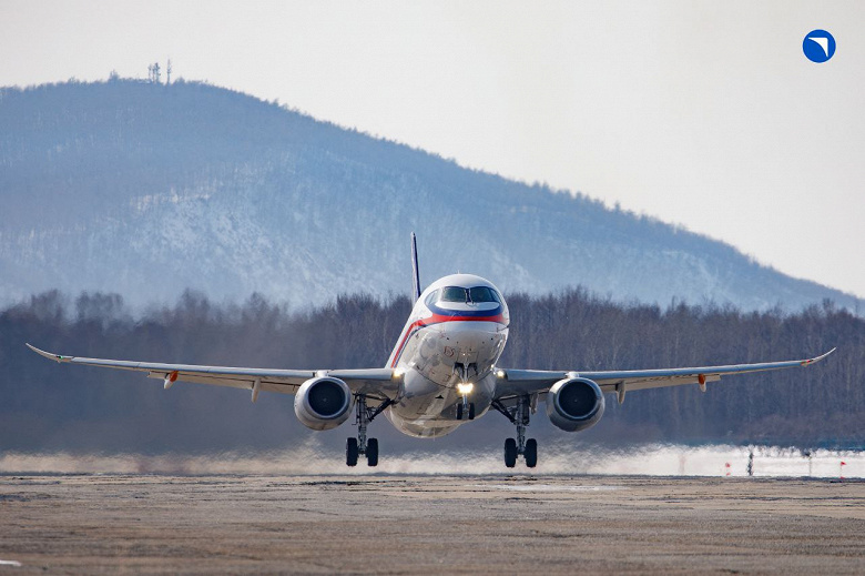 Superjet 100 получит вторую жизнь: Минпромторг профинансирует НИОКР по замене двигателей SaM146 на отечественные ПД-8
