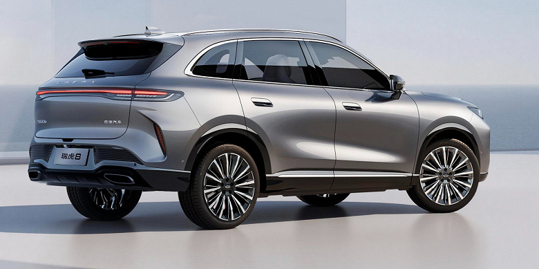 Новейший кроссовер Chery с «лицом» Audi и размером как у Geely Monjaro — 105,9 тыс. юаней (1,2 млн рублей). В КНР стартовали предпродажи Chery Tiggo 8 пятого поколения