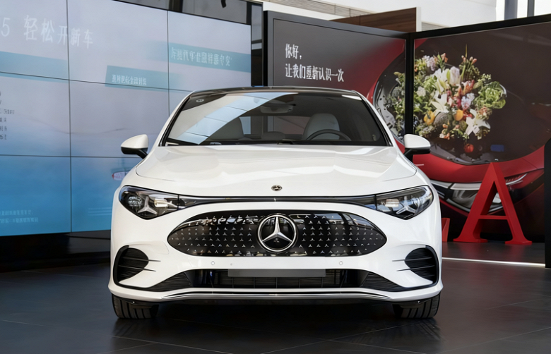 В Китае представлен длинный Mercedes-Benz CLA 300 L EV — дешевле 35 000 долларов