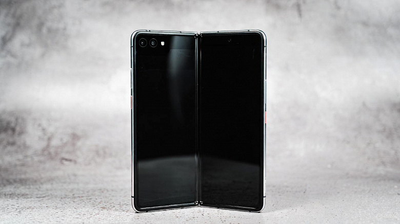 Кто-то из китайских гигантов уже работает над смартфоном, который должен будет конкурировать с будущим iPhone Fold. Возможно, это Huawei