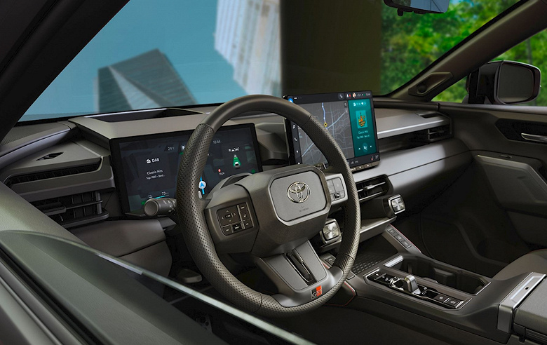 «Ноль смертей, ноль аварий» — новая концепция Toyota, а новый Toyota RAV4 — первый шаг компании к достижению этой цели