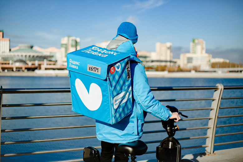 В «Яндекс Лавке» запустили голосовое общение с ИИ-помощником