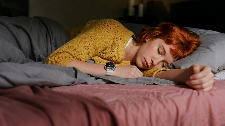 Большой AMOLED, GPS и NFC, 108 режимов тренировок: стартовали продажи Realme Watch 5 в России