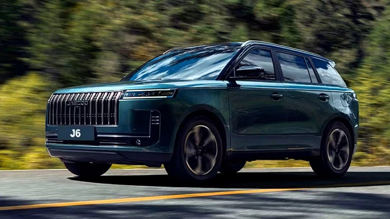 147 л.с., 6-ступенчатая коробка передач, увеличенные размеры и 19 систем помощи водителю. Раскрыты новые подробности о кроссовере Jaecoo J6