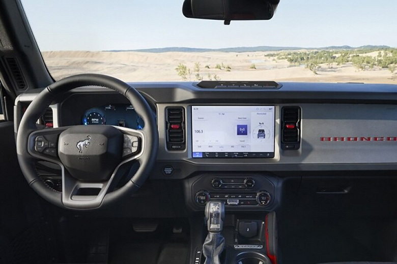 В Россию едет &laquo;дикий&raquo; Ford Bronco Raptor 2025: 3,0-литровый V6 на 424 л.с., 10-ступенчатый &laquo;автомат&raquo;, полный привод и максимальное оснащение