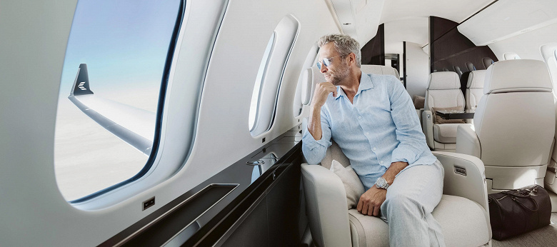 Дальность полёта 14 800 км и крейсерская скорость 0,95 Маха: первый бизнес-джет Bombardier Global 8000 передан покупателю