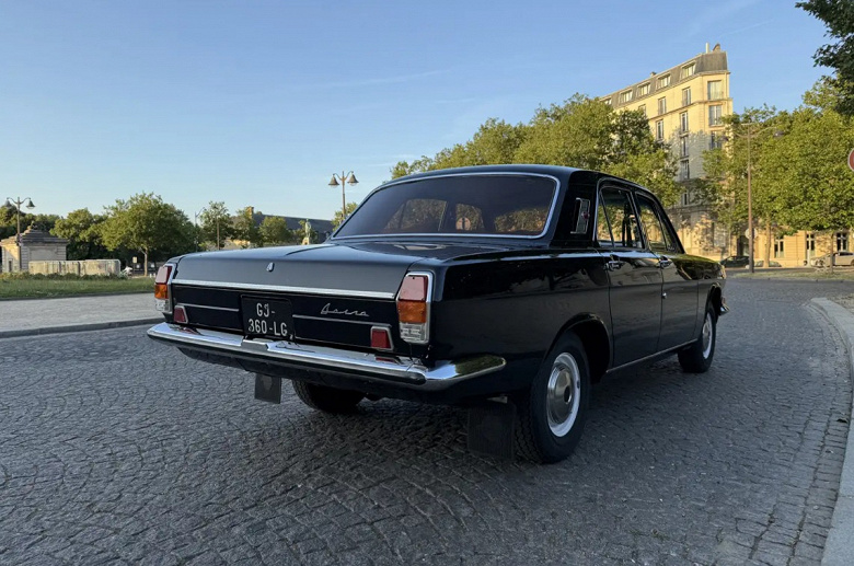 50-летняя &laquo;Волга&raquo; без пробега всплыла в Париже