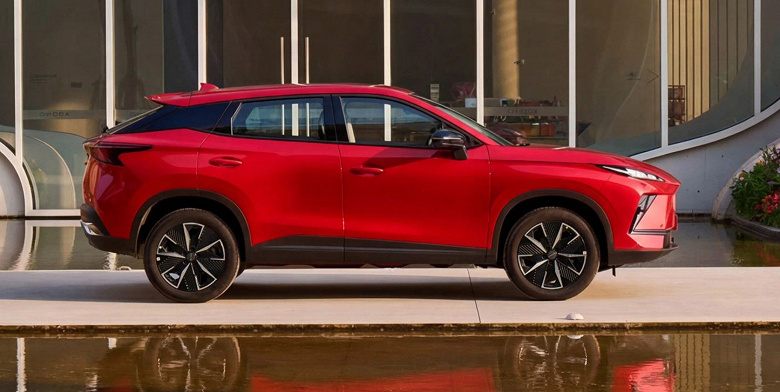 В России анонсирован совершенно новый кроссовер Omoda C5: новые коробки передач, 1,5-литровый мотор и полный привод