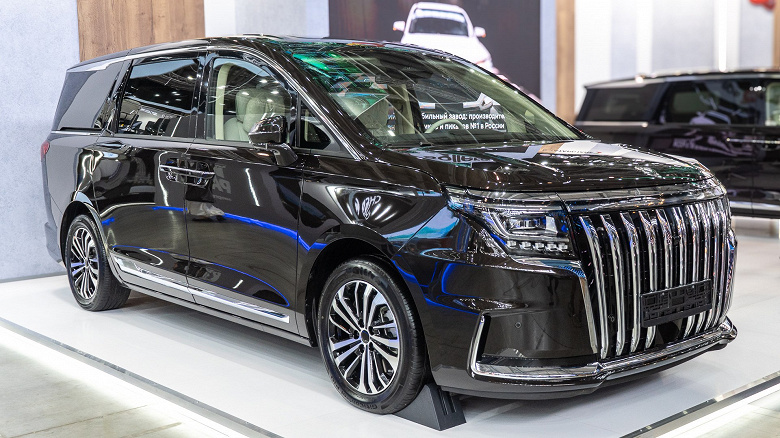 Аналог Toyota Alphard российской сборки с 2,0-литровым мотором и 8-ступенчатым &laquo;автоматом&raquo;. В России стартовали &laquo;живые&raquo; продажи нового семиместного Sollers SP7
