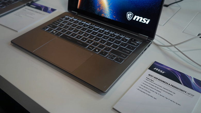 Процессоры ещё не представлены, а ноутбуки уже показывают. MSI вместе с Intel провели показ очень тонких и лёгких ноутбуков на Core Ultra 300