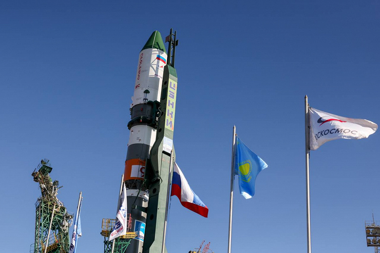 «Союз» и «Прогресс» установили на стартовую площадку перед запуском