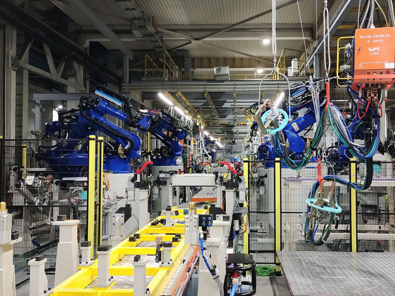 К концу 2025 года в Калининграде начнут собирать четыре модели автомобилей по полному циклу, а в 2026 году «Автотор» запустит сварку кузовов восьми новых моделей авто