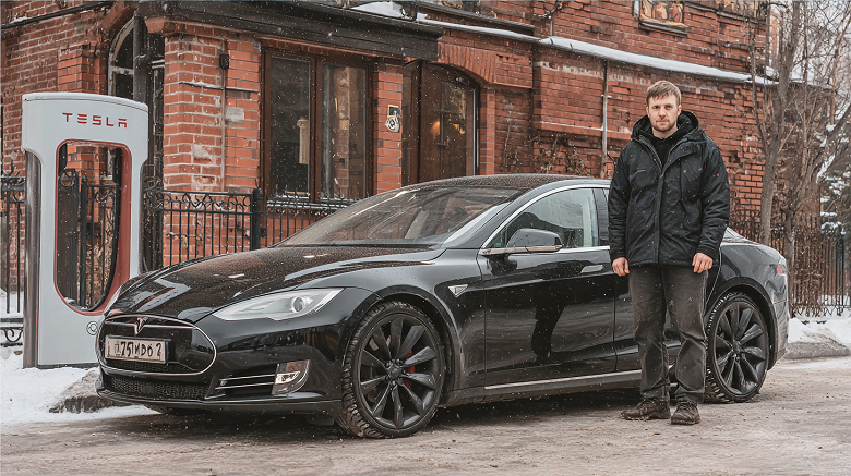 Владельцы Tesla в России массово жалуются на сбои при зарядке