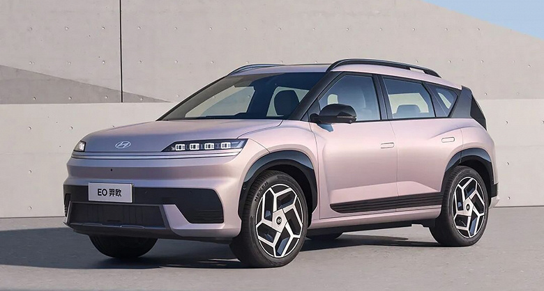 Как Hyundai Tucson, только с альтернативной силовой установкой, 27-дюймовым экраном, 316 л.с. и полным приводом — дешево. Стартовали продажи Hyundai EO