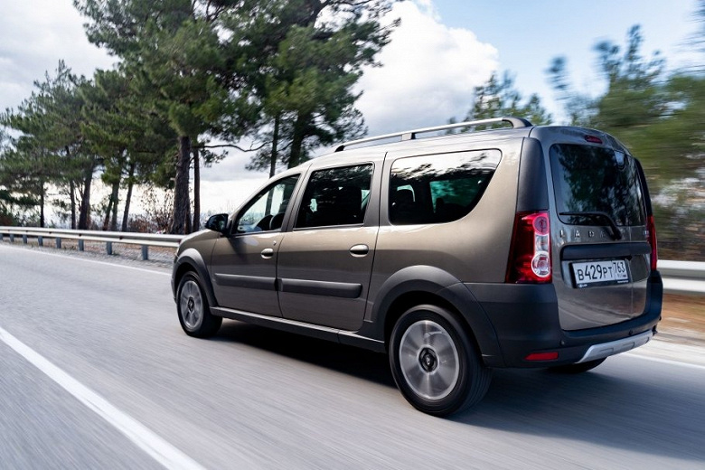 АвтоВАЗ: о прекращении выпуска Lada Largus Cross с 90-сильным мотором речи не идет