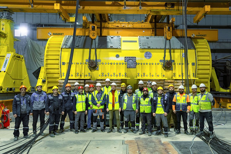 На втором блоке АЭС «Аккую» установлен статор турбогенератора