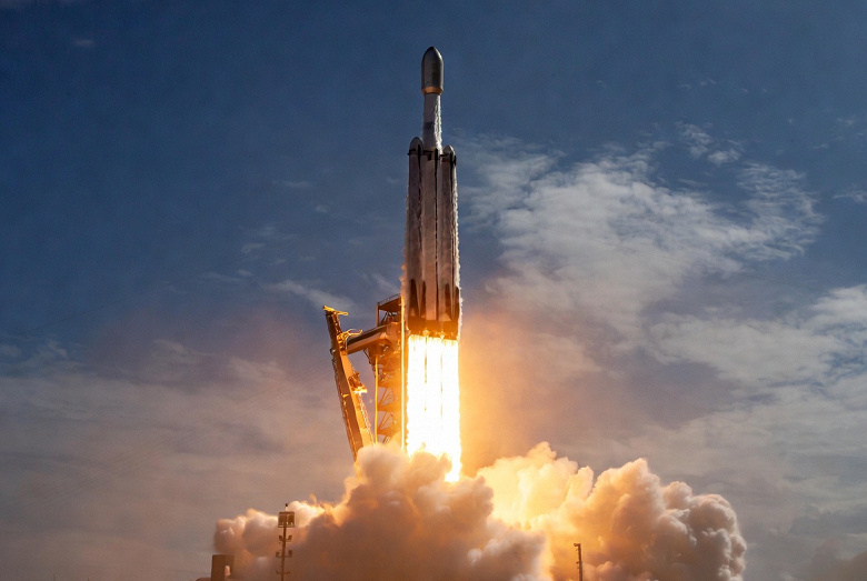 США в последний момент меняют ракеты: спутники GPS нового поколения срочно пересадили на другие носители