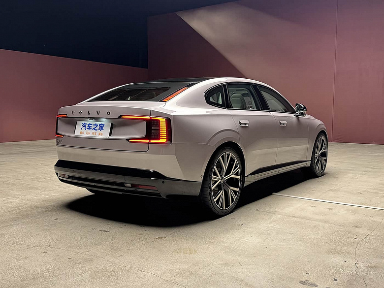 800 вольт, 680 л.с. и 700 км на одной зарядке: Volvo ES90 сертифицирован в Китае, все готово к старту продаж