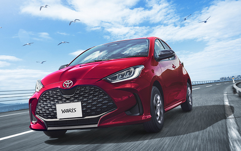 Представлены Toyota Yaris 2026 и Toyota Yaris Cross 2026: гибридная силовая установка и два варианта полного привода