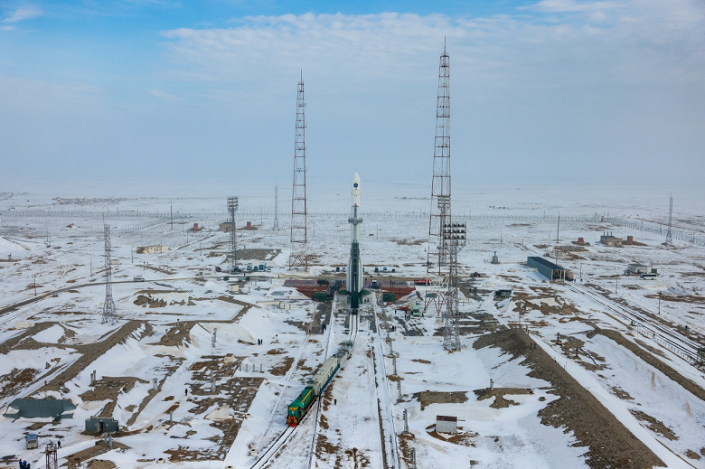 Роскосмос показал ракету &laquo;Протон-М&raquo; на старте Байконура