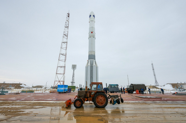 Роскосмос показал ракету &laquo;Протон-М&raquo; на старте Байконура