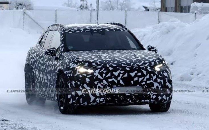 1360 л.с., фирменный рёв двигателя и ни капли бензина: появились живые фото AMG GT