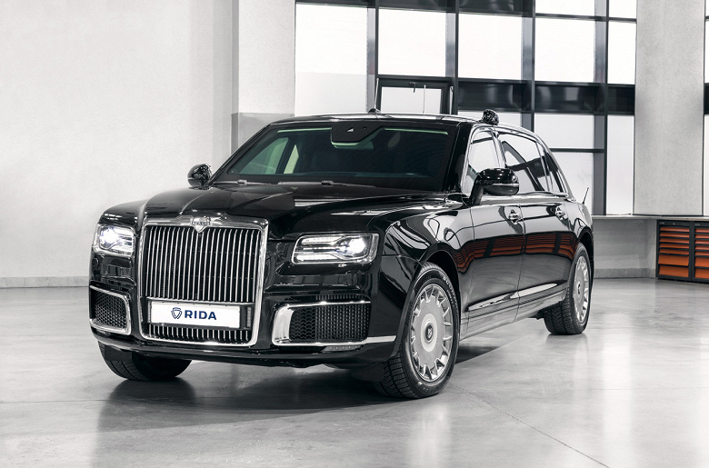 Aurus Senat без центральной вставки. Нижегородское ателье доработало отечественный Aurus — это лимузин-моноблок с защитой от СВД и подрывов