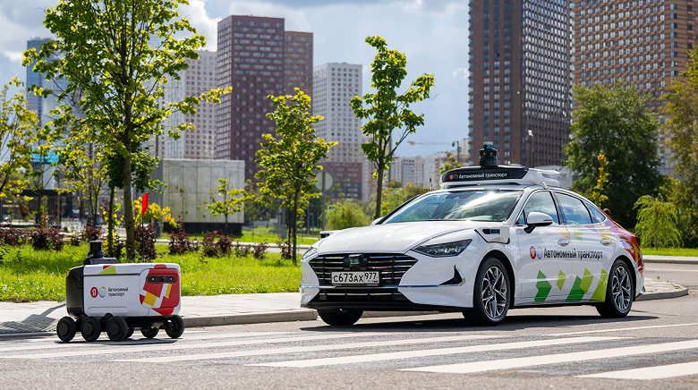 Яндекс запустит 5 тысяч роботов-курьеров