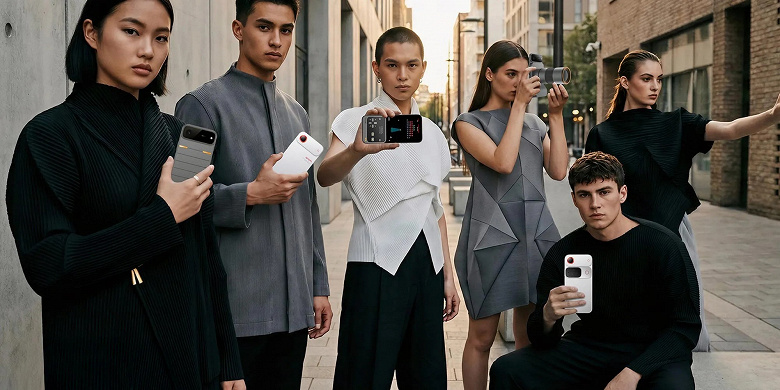 Motorola сделала это ещё 10 лет назад. Tecno показала концепт очень тонкого модульного смартфона-конструктора