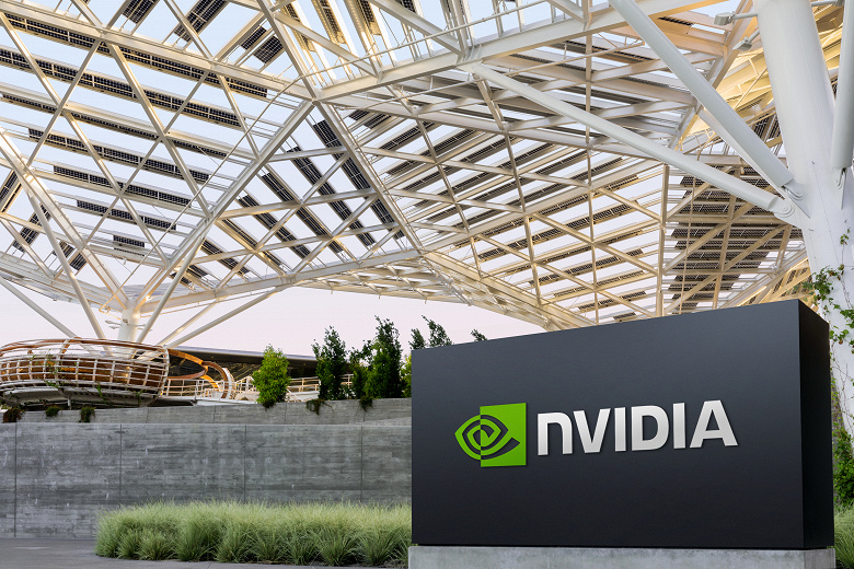 Nvidia настолько успешна, что нарастила выручку более чем на 70%. Почти 90% этих денег приносят серверные продукты