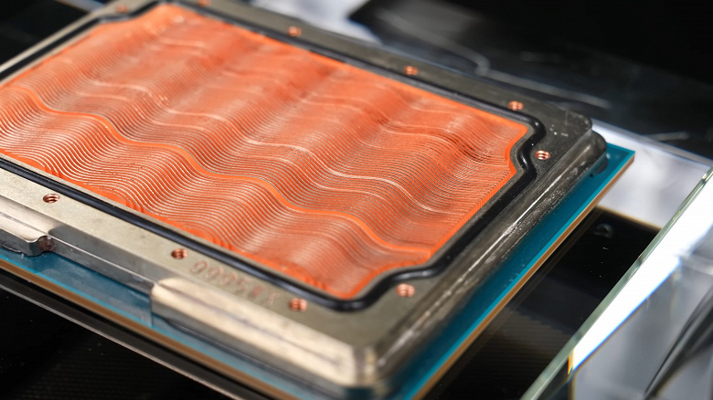 Китайские умельцы создали для 96-ядерного Ryzen Threadripper Pro 9995WX уникальную крышку с микроканалами для водяного охлаждения