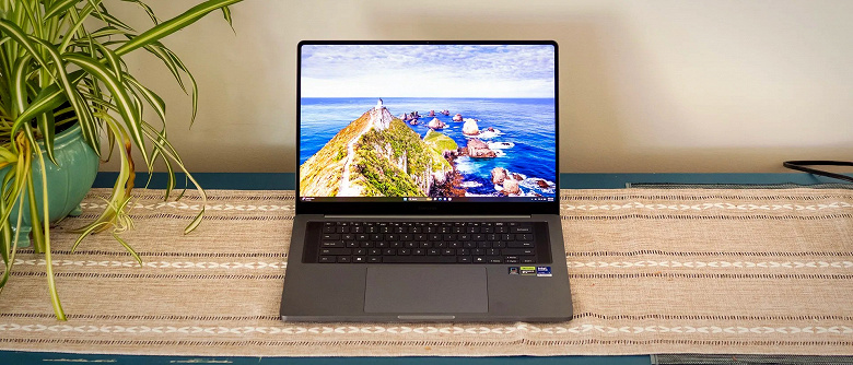 &laquo;Премиальный дизайн, высочайшее качество, высокая производительность&raquo;. Тестирование Samsung Galaxy Book6 Ultra раскрыло его автономность и производительность