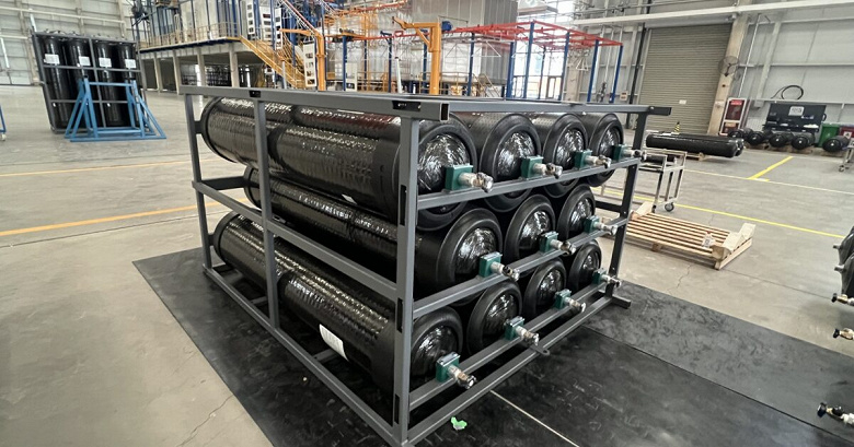 SpaceX приобрела аэрокосмическое подразделение Hexagon Purus