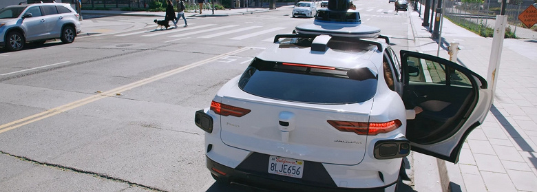 Беспилотными автомобилями Waymo в экстренных случаях порой управляют филиппинцы