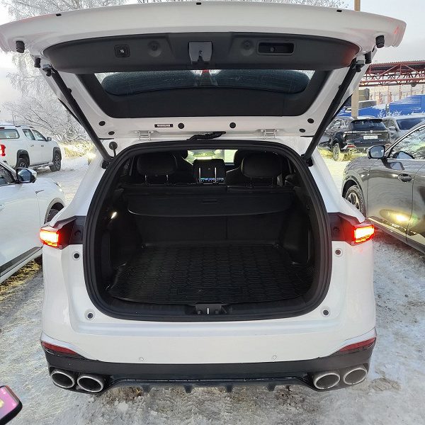 Конкурент Monjaro с 2,0-литровым мотором, &laquo;автоматом&raquo; и полным приводом. В России начались продажи нового Changan CS75 Plus