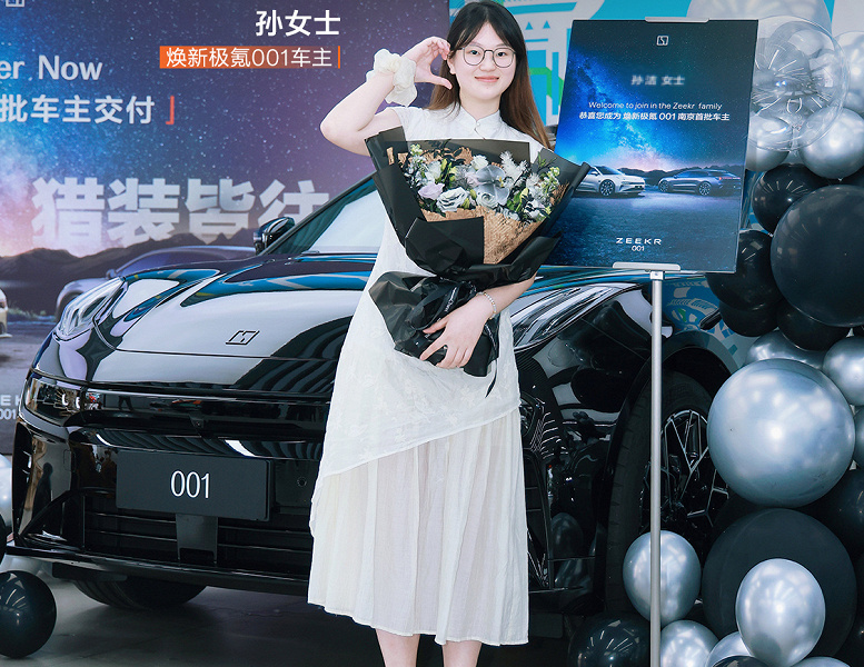 Пневмоподвеска, кроссоверный клиренс до 206 мм, мощность 925 л.с. и 810 км без подзарядки. Новейшие Zeekr 001 нашли первых покупателей, опубликованы фото
