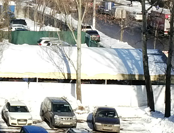 Снимок на тыловую камеру смартфона BlackBerry Z10