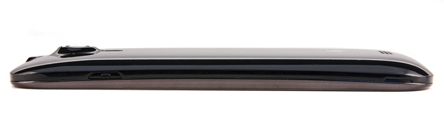 Обзор Fly IQ451. Правая грань коммуникатора