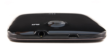 Обзор Fly IQ451. Верхний торец коммуникатора