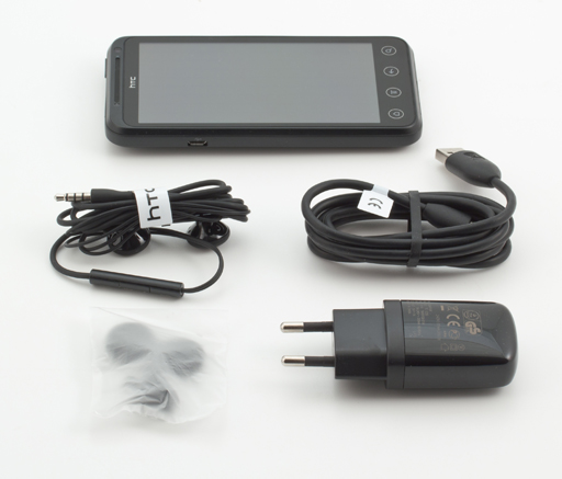 Обзор HTC Evo 3D. Аксессуары