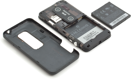 Обзор HTC Evo 3D. Со снятой задней крышкой и извлечённым аккумулятором
