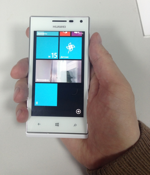 Обзор смартфона Huawei Ascend W1