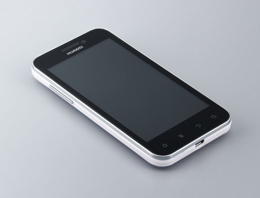 Обзор Huawei Honor. Взгляд на коммуникатор спереди