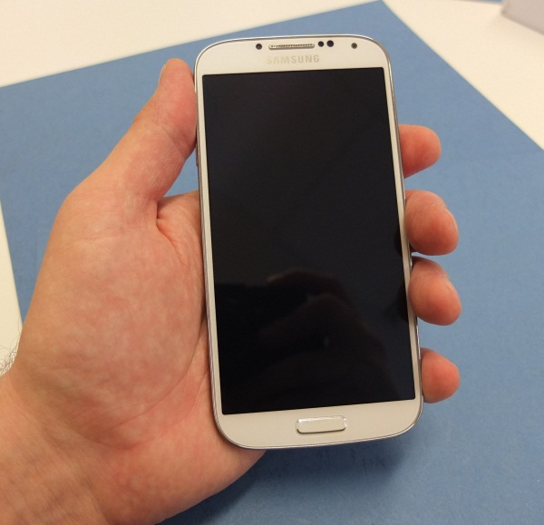 обзор смартфона Samsung Galaxy S4