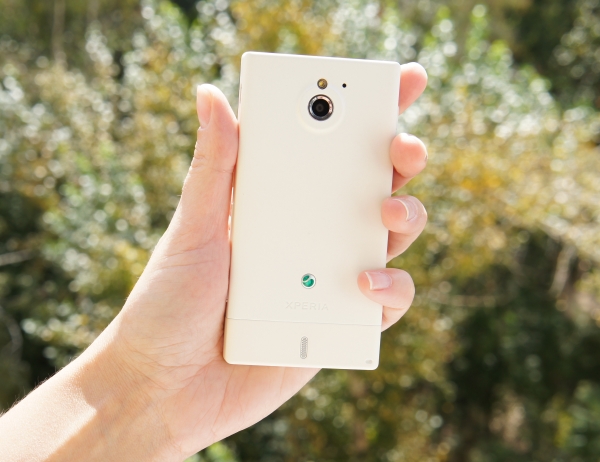 Обзор коммуникатора Sony Xperia sola