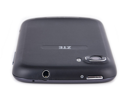 Обзор ZTE V970. Верхний торец коммуникатора